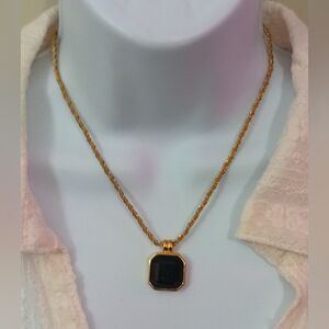 Elegant Gold Toned Pendant Necklace